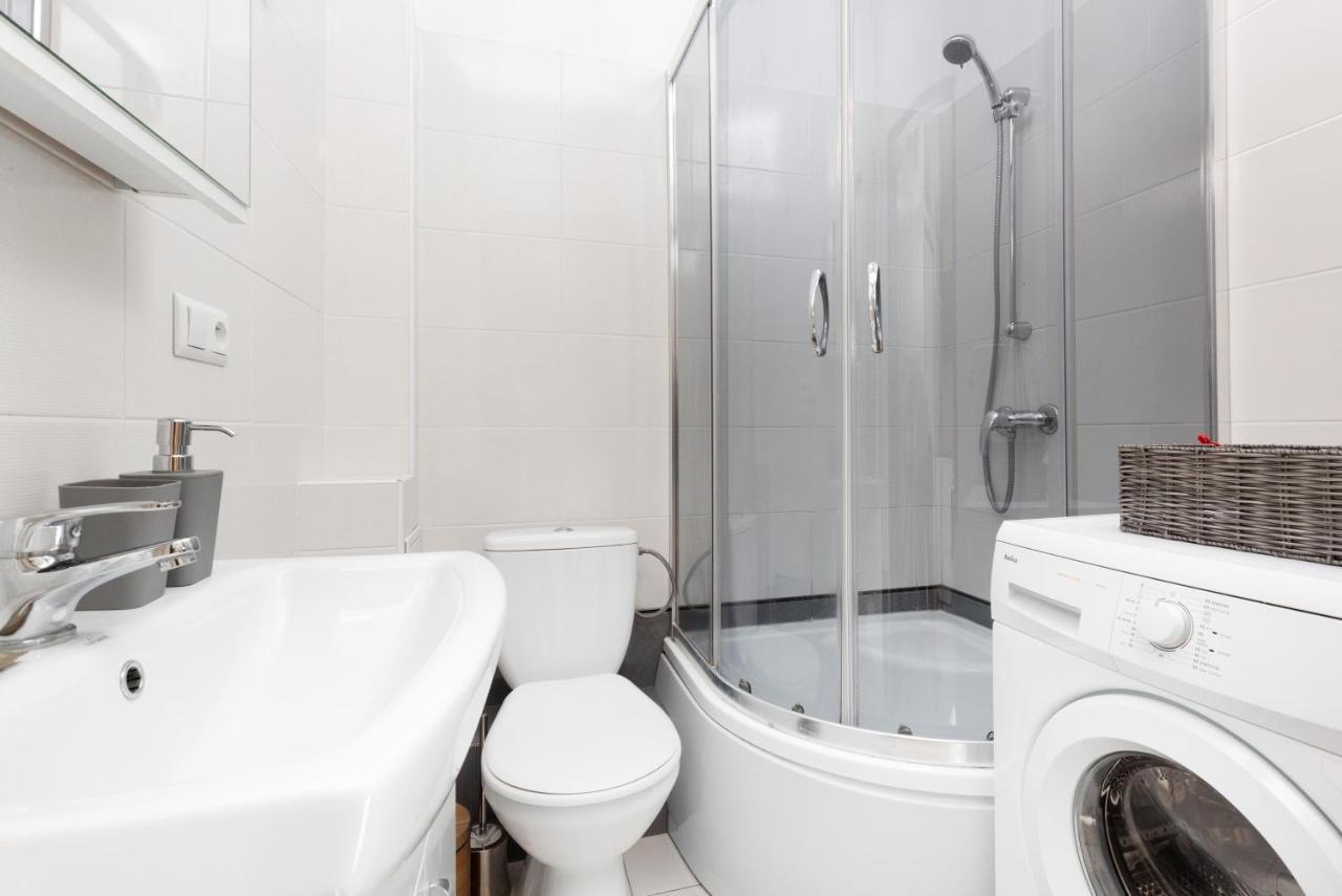 Apartments City Center Krucza By Renters Varsovie Extérieur photo