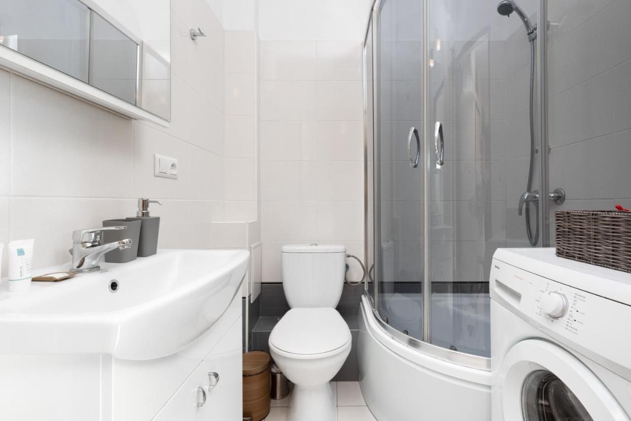 Apartments City Center Krucza By Renters Varsovie Extérieur photo